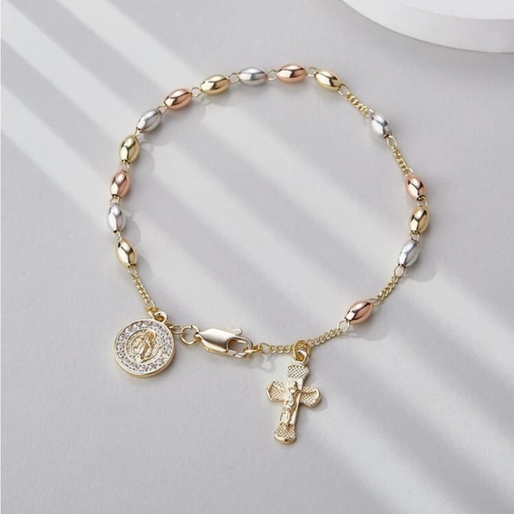 St. Benedict charms Rosario bracelet - Picture 3 of 4